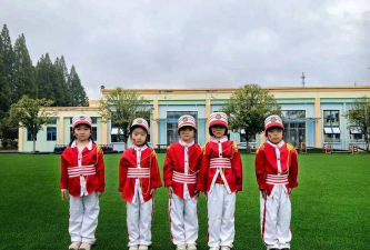 洛阳镇中心幼儿园户外活动场地