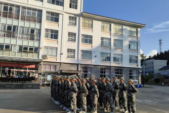 保山市腾冲县第四中学户外活动场地