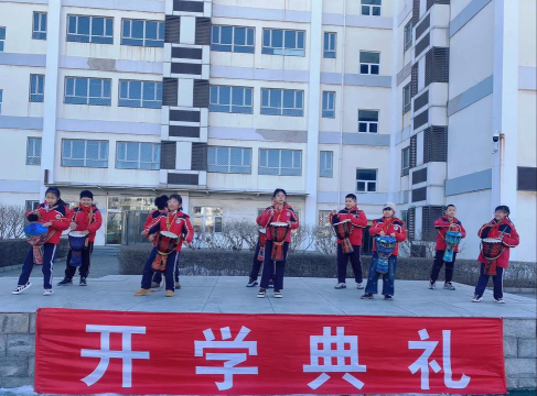 东山区新村小学户外活动场地