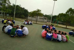 英德市石灰铺中心小学户外活动场地
