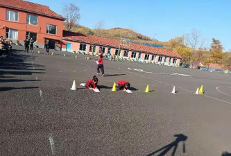 抚松县露水河镇砬子河学校户外活动场地