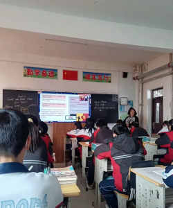 乾安县让字镇中学户外活动场地