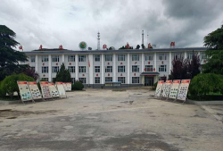 礼县马河乡初级中学户外活动场地