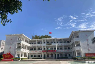 上砂镇新东小学户外活动场地