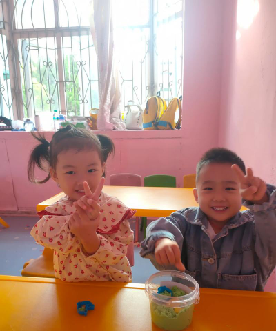 罗定市两塘镇两东幼儿园户外活动场地