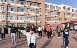 诸城市密州街道东武小学户外活动场地