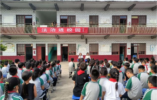 靖海镇南外小学户外活动场地
