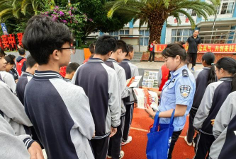 禄丰县妥安乡中心小学户外活动场地