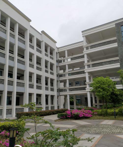 吴江市同里初级中学户外活动场地