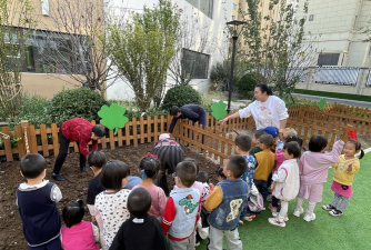 莱芜市莱城区口镇冶庄村幼儿园户外活动场地