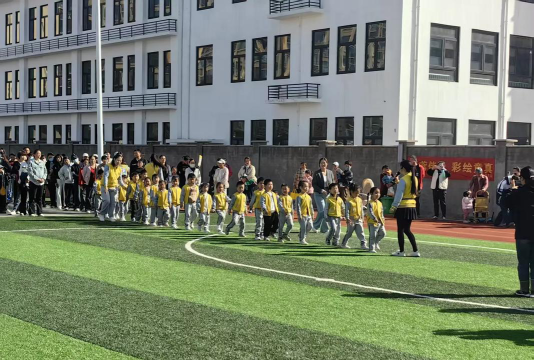 长沙市实验幼稚园户外活动场地
