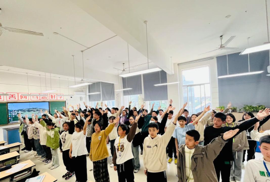如皋市常青镇初级中学户外活动场地