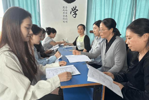 龙南县临塘乡塘口小学户外活动场地