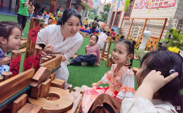 深圳市坪山区东方幼儿园户外活动场地