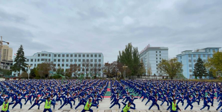甘肃省临夏州和政县城关初级中学户外活动场地