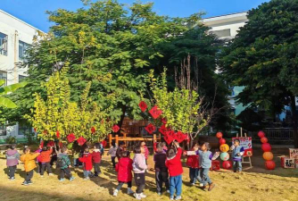 宾川县州城镇白庄帽幼儿园户外活动场地