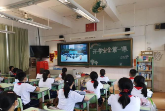 聚德东小学户外活动场地