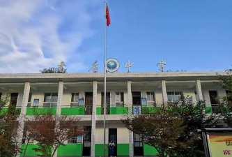 彬县香庙乡初级中学户外活动场地