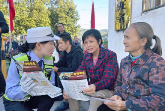 绿春县大兴镇二号桥小学户外活动场地