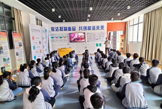 丹阳市荆林初级中学户外活动场地