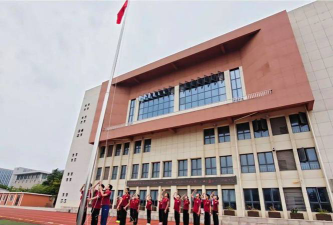 泰州市泰东实验学校户外活动场地