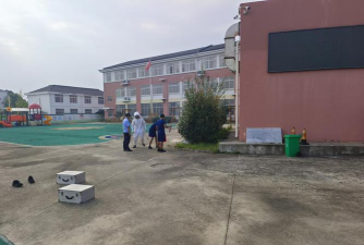 怀宁县马庙镇育儿初级中学户外活动场地