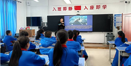长青中学户外活动场地
