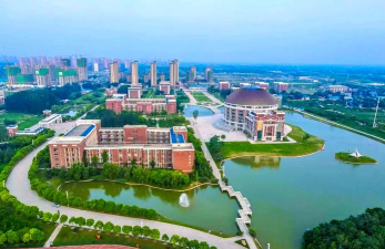商丘学院户外活动场地
