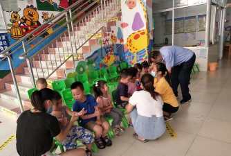 封开县江口镇鸿宝幼儿园户外活动场地