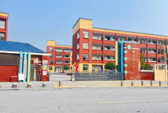 荔湾区周门小学户外活动场地