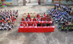 普宁市大坪农场桐树下小学户外活动场地