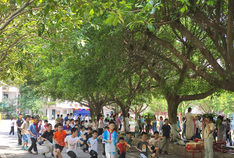 攀枝花市第十六小学校户外活动场地