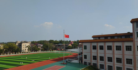 彭泽县棉船朝阳中学户外活动场地