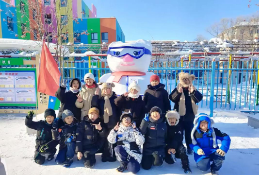 雪北幼儿园户外活动场地