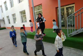 龙山镇小宝贝幼儿园户外活动场地