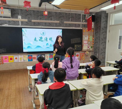 济南市市南上山街小学户外活动场地