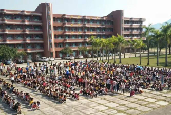 罗镜镇中心小学红光教学点户外活动场地