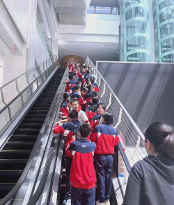 兰州市第三十一中学户外活动场地