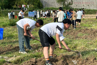 永登青龙中学户外活动场地