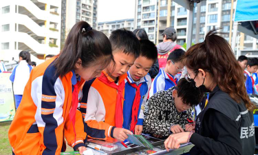 盐池县长城希望小学户外活动场地