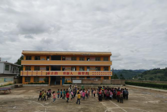 厚坝镇百碾村小户外活动场地