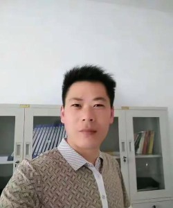 户胡镇中心学校户外活动场地