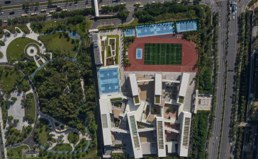 深圳市光明新区凤凰小学户外活动场地