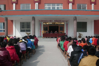 马集镇马集中学户外活动场地