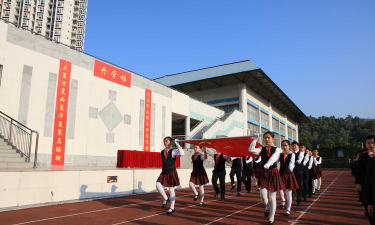 深圳市梅山小学户外活动场地