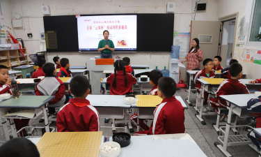 营山县云凤实验学校户外活动场地