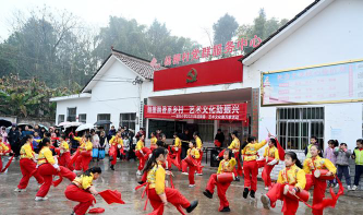 营山县骆市完全小学校户外活动场地