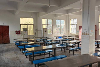 盈江那邦中心小学户外活动场地