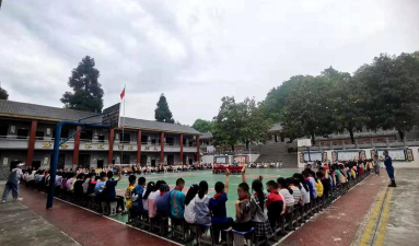 咸丰县坪坝营欣晖艺术培训有限公司户外活动场地
