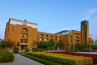 濮阳医学高等专科学校户外活动场地